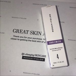 💜 Rodan+Fields Unblemish Invisible Matte Defense